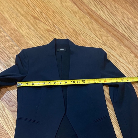 Theory Lanai Blazer - Picture 10 of 13